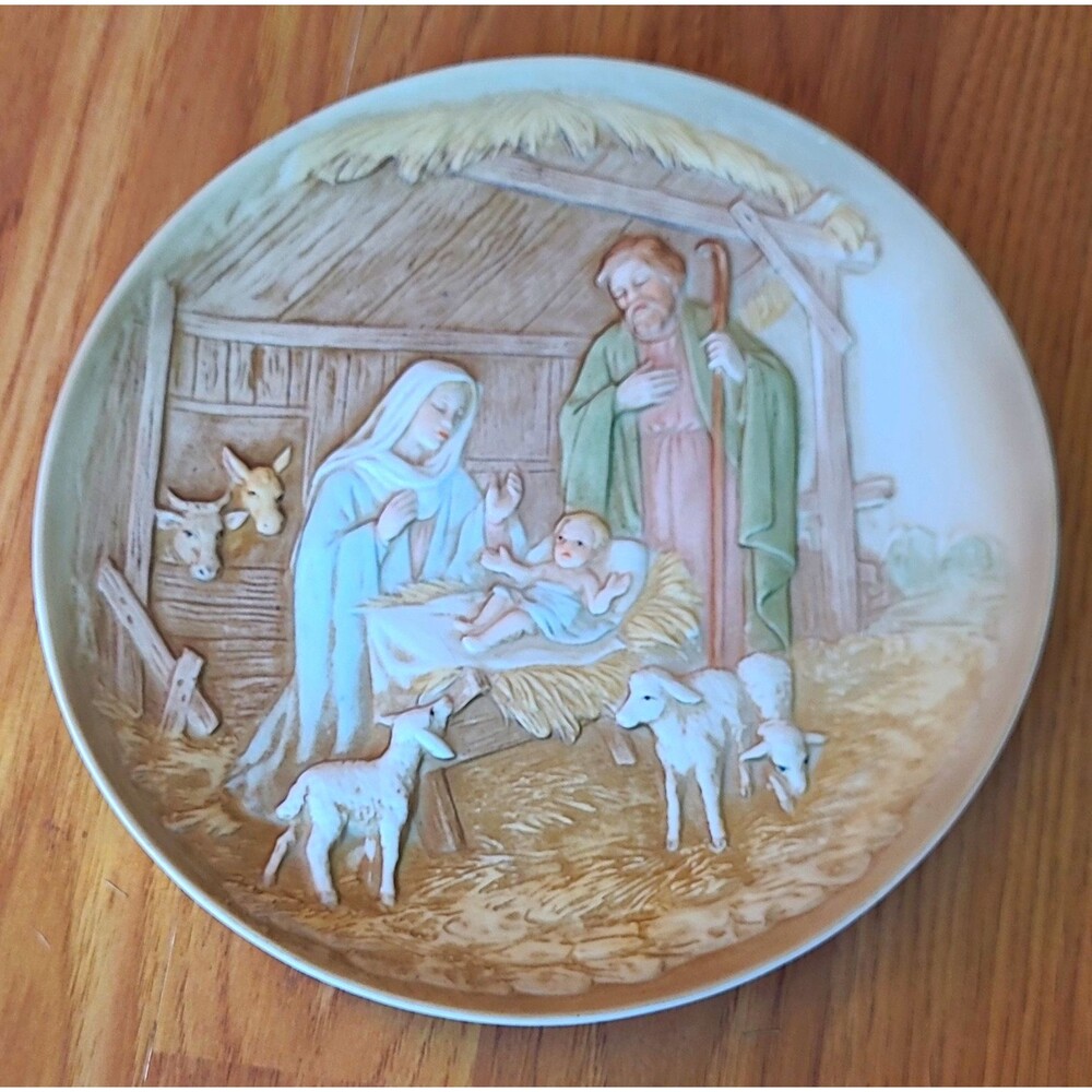 HOMCO Nativity 3D Ceramic Collector Plate Christmas